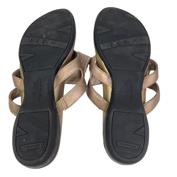 Life Stride Velocity Women’s Bronze Sandals - Picture 6 of 8